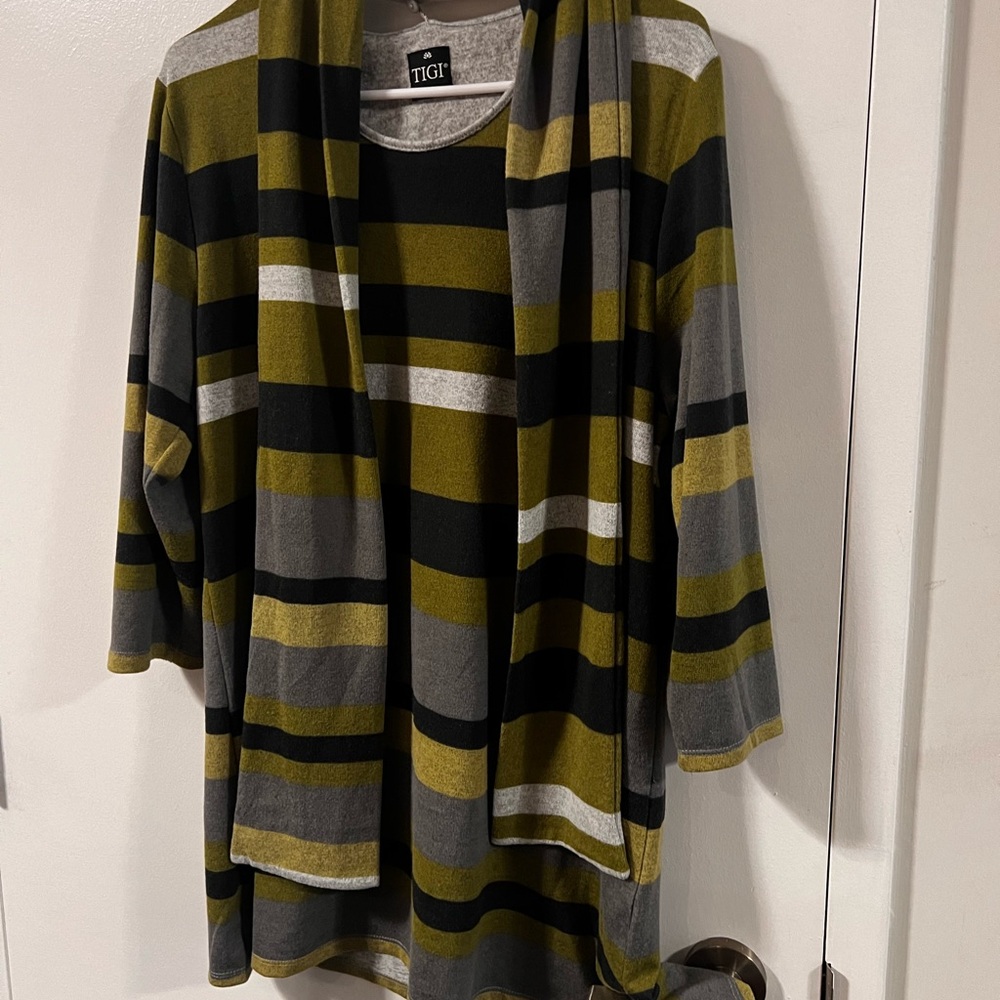 TIGI Cozy Knit Top - Gray